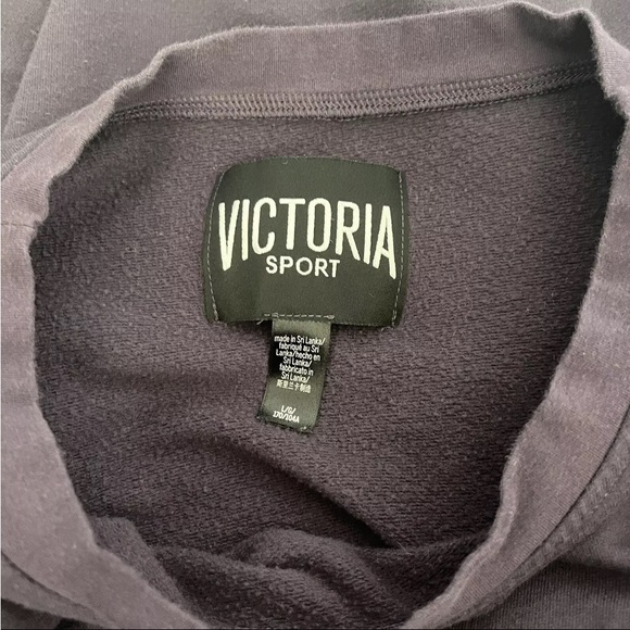 SOLD Victoria’s Secret Sport Cropped Banded Hem Pullover Sweater Top Deep Purple - Picture 4 of 5